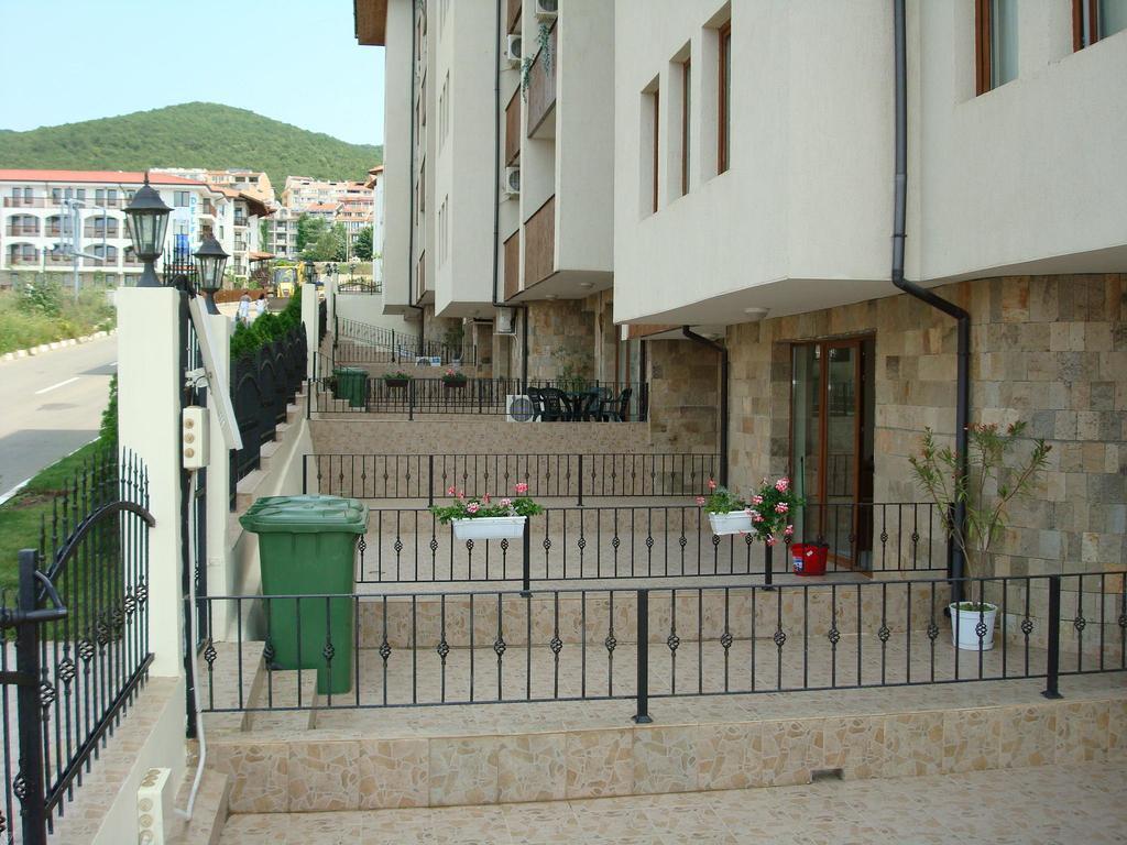 Apartments In Complex Chateau Nessebar สวิติ วลัส ภายนอก รูปภาพ