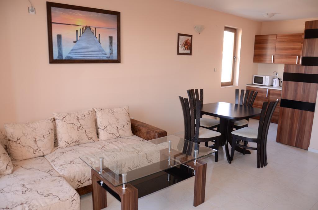 Apartments In Complex Chateau Nessebar สวิติ วลัส ภายนอก รูปภาพ