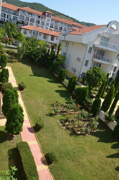 Apartments In Complex Chateau Nessebar สวิติ วลัส ภายนอก รูปภาพ